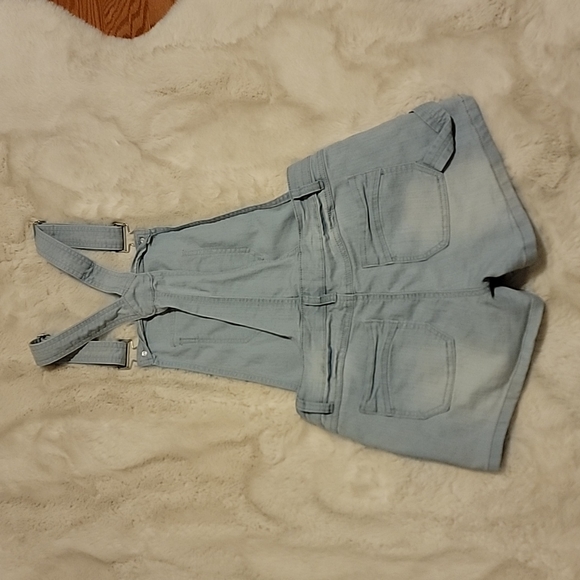 Rue 21 Lightwash Jean Shortalls 7/8 - Picture 2 of 2